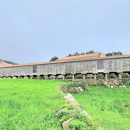 Casa Rua * Lira (A Coruna)