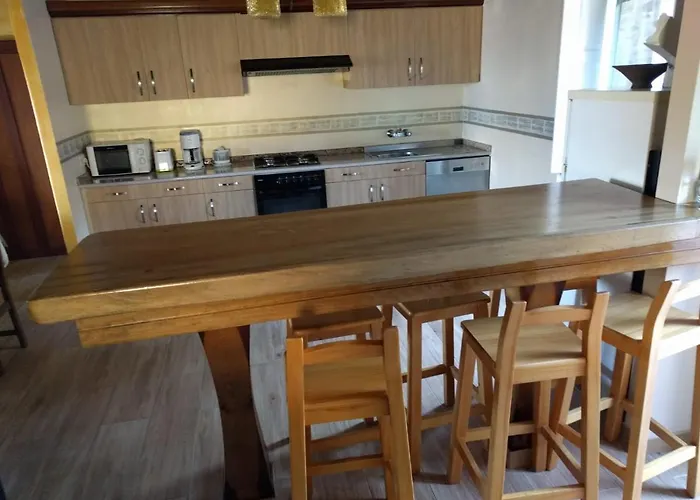 Casa Rua Lira (A Coruna)